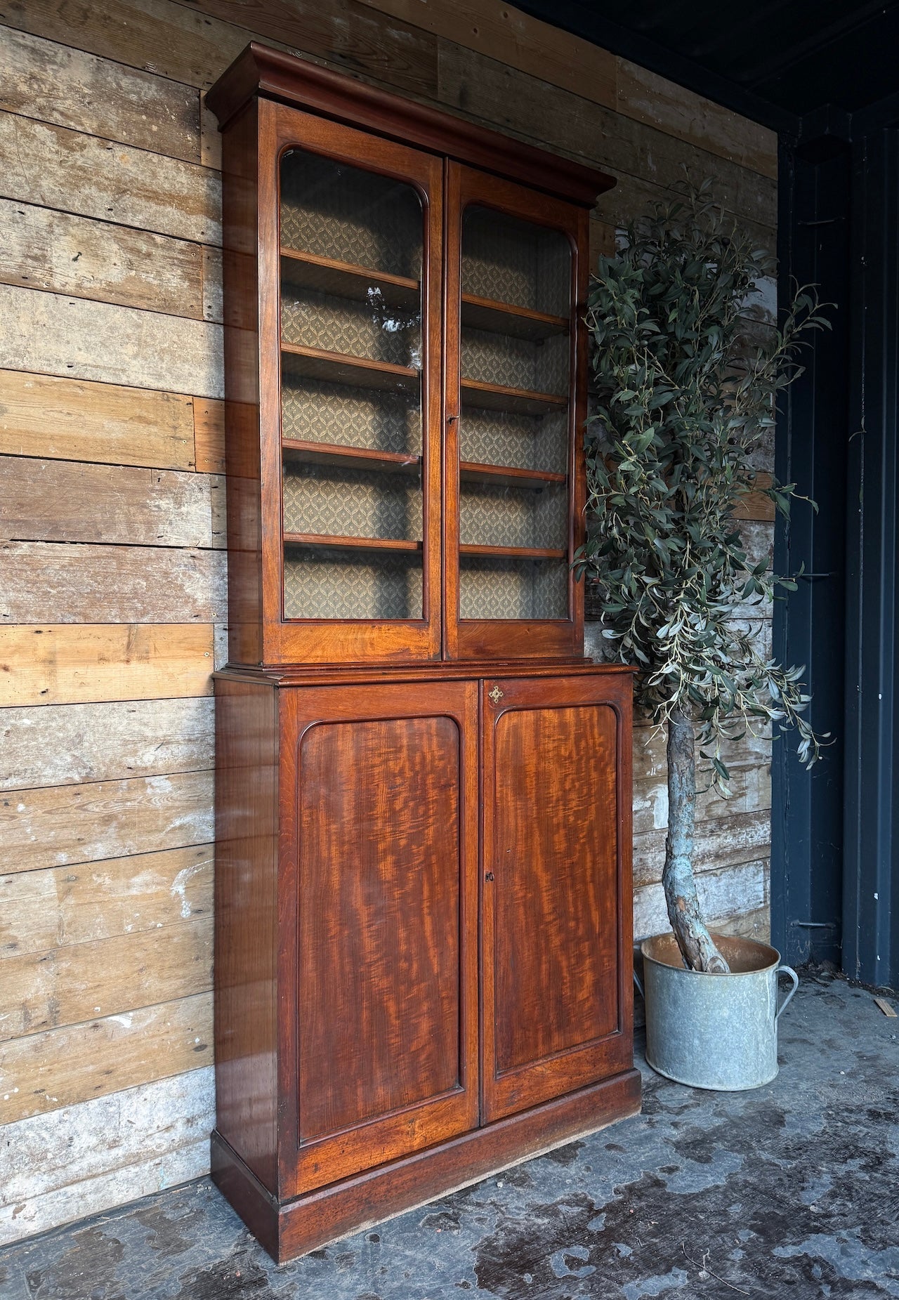 Beautiful glazed Victorian dresser