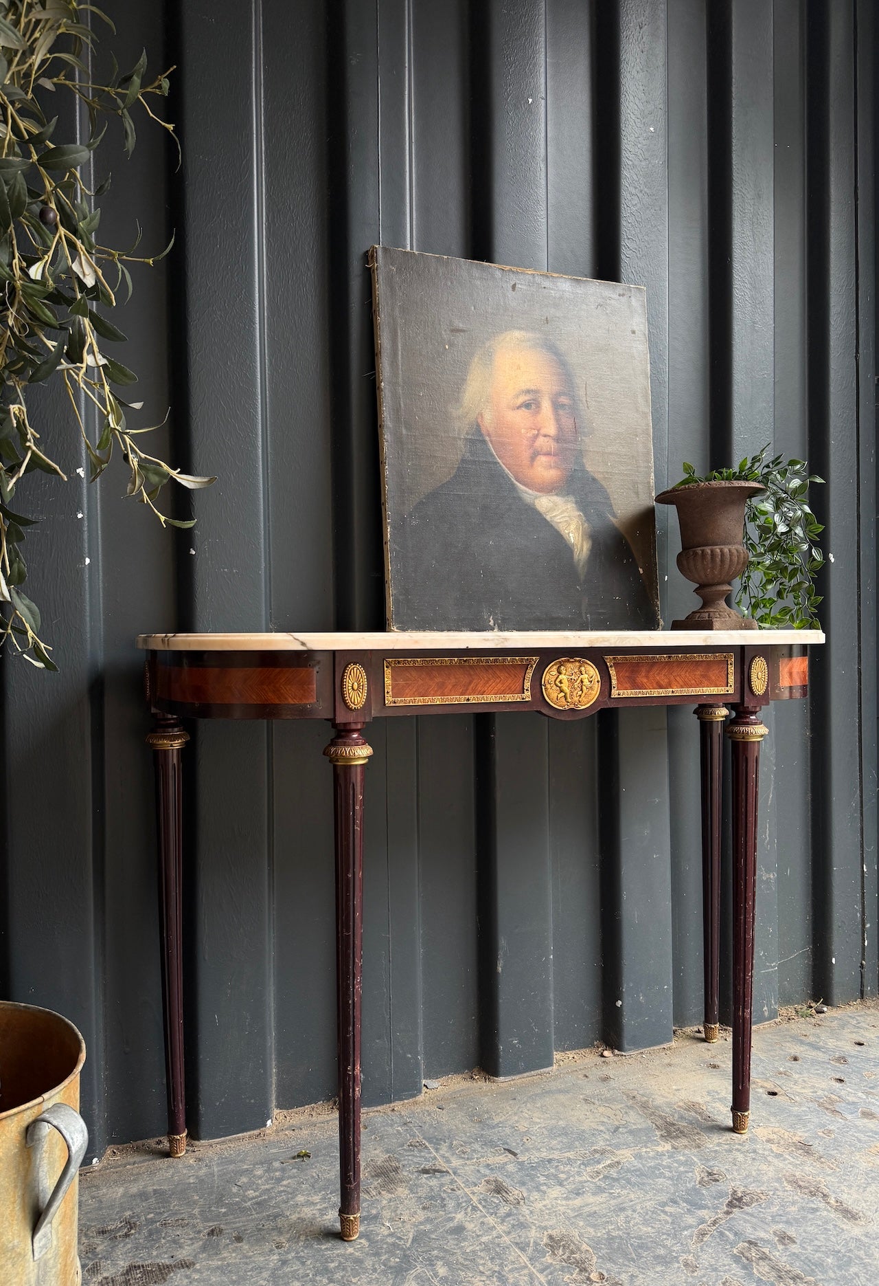 Pretty antique French console table