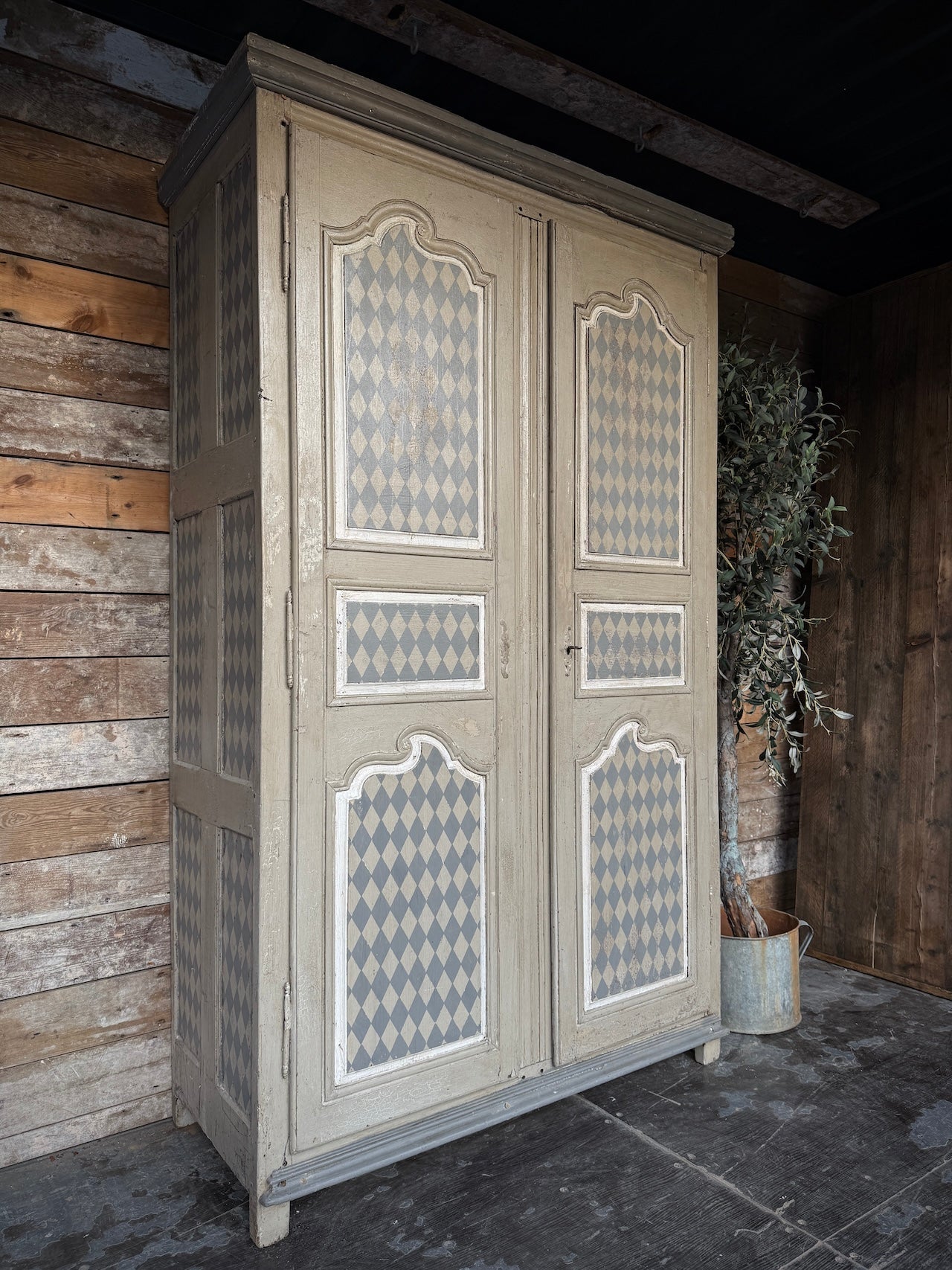 Stunning French handpainted wardrobe