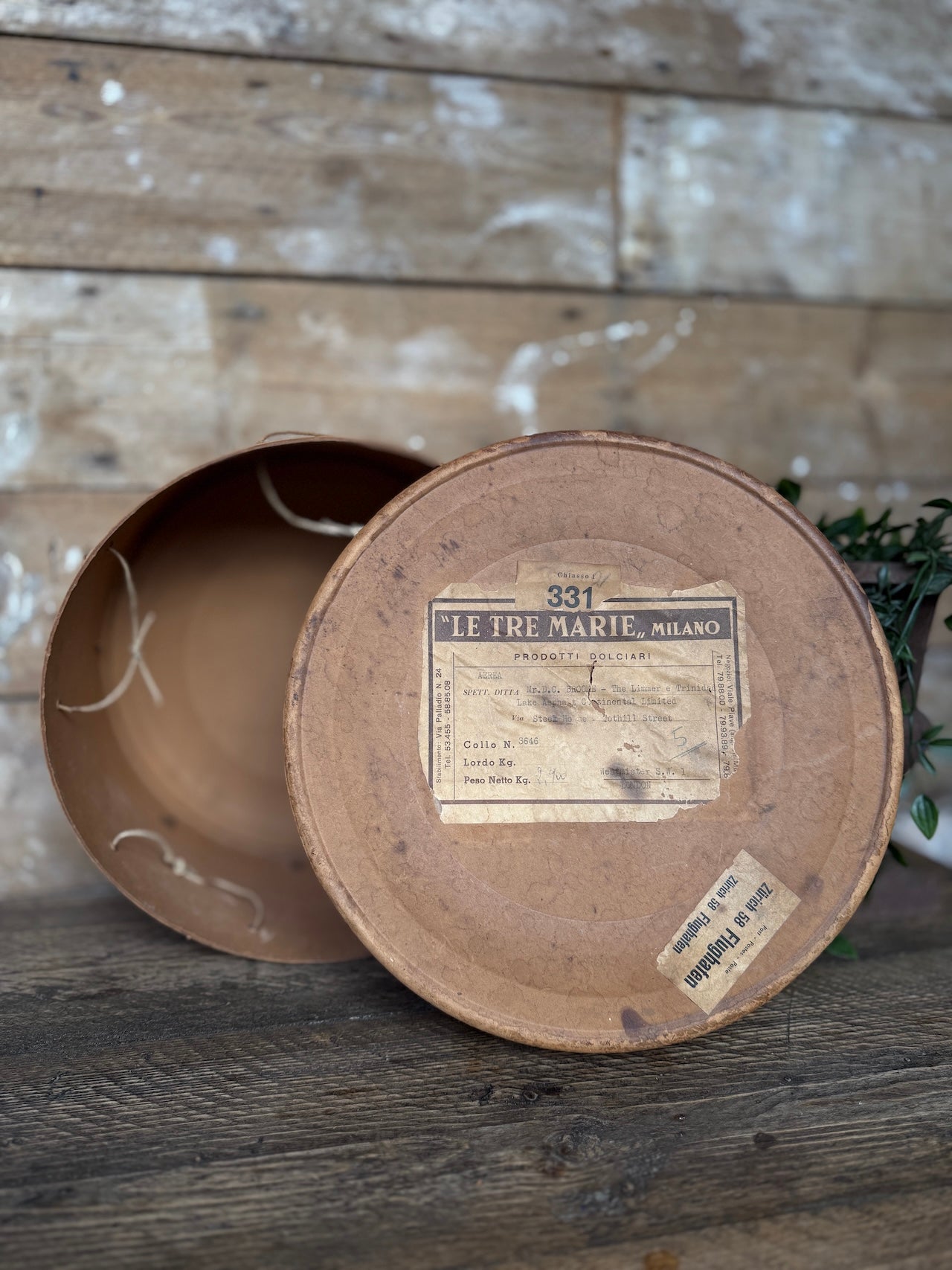 Vintage 'Le Tre Marie' Panettone box