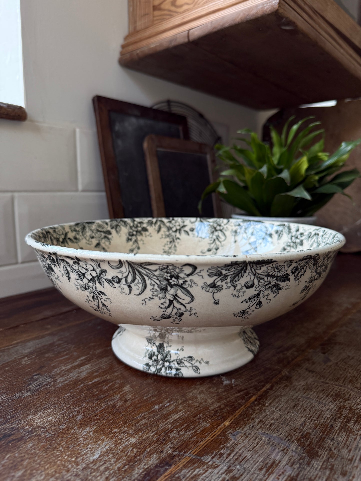 Pretty antique French salad bowl