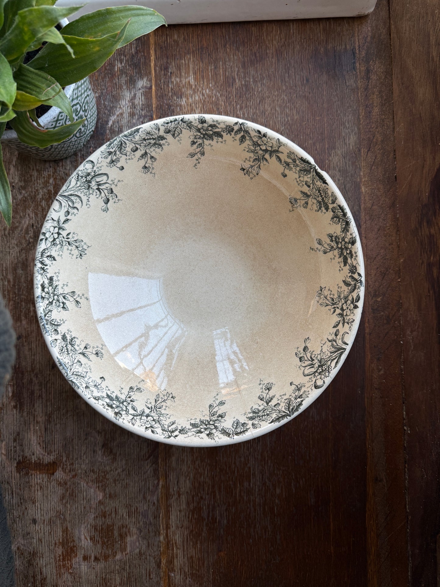 Pretty antique French salad bowl