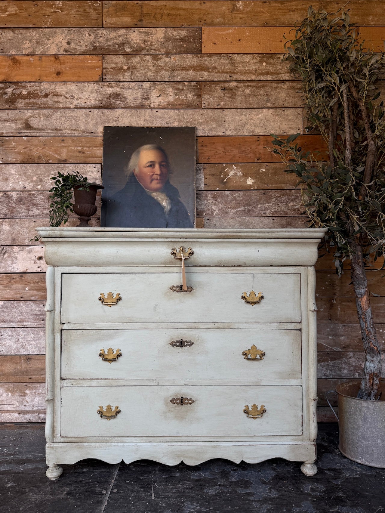 Gorgeous handpainted French chest of drawers