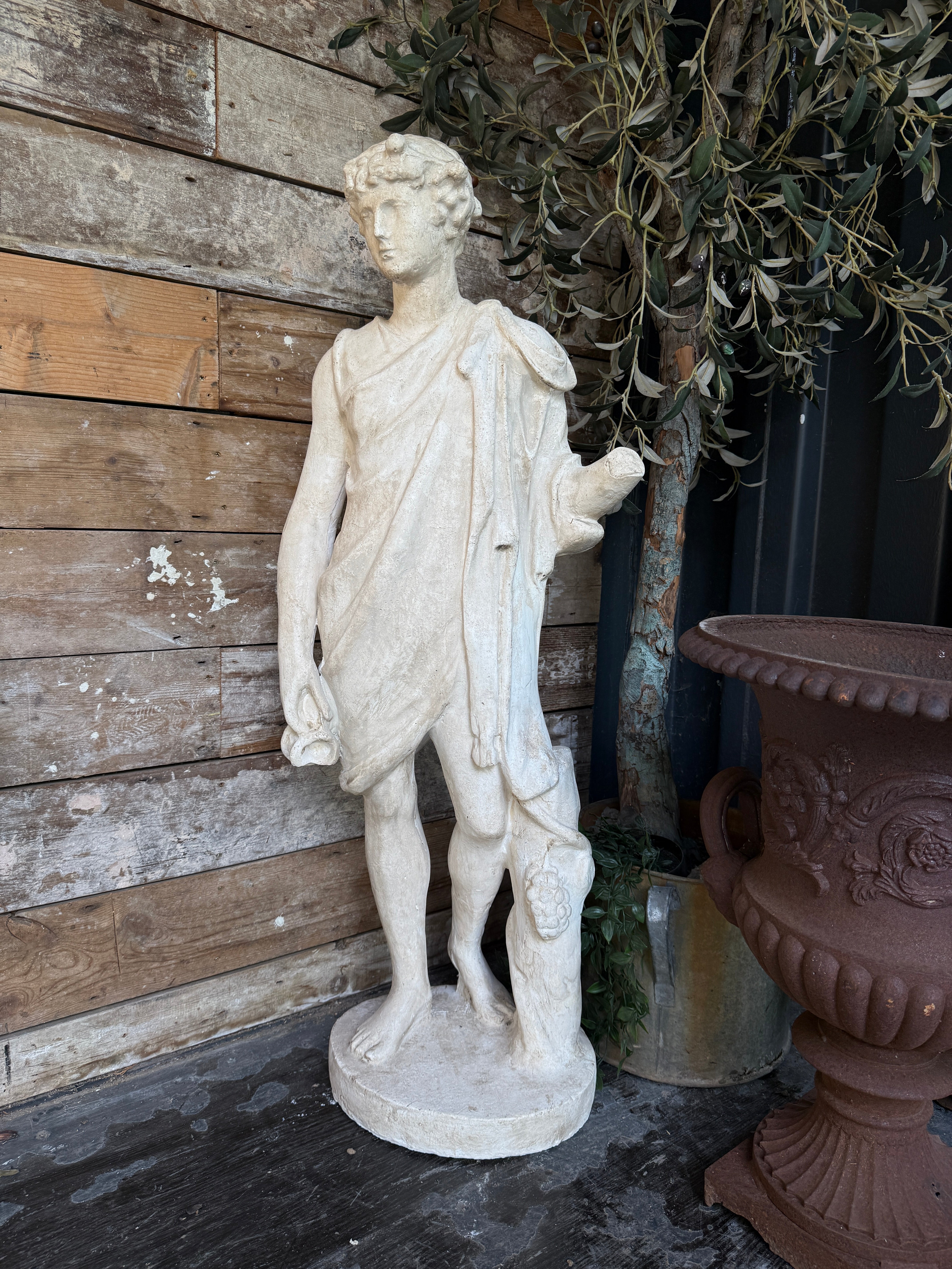 Classical Plaster – A Hundred Stories