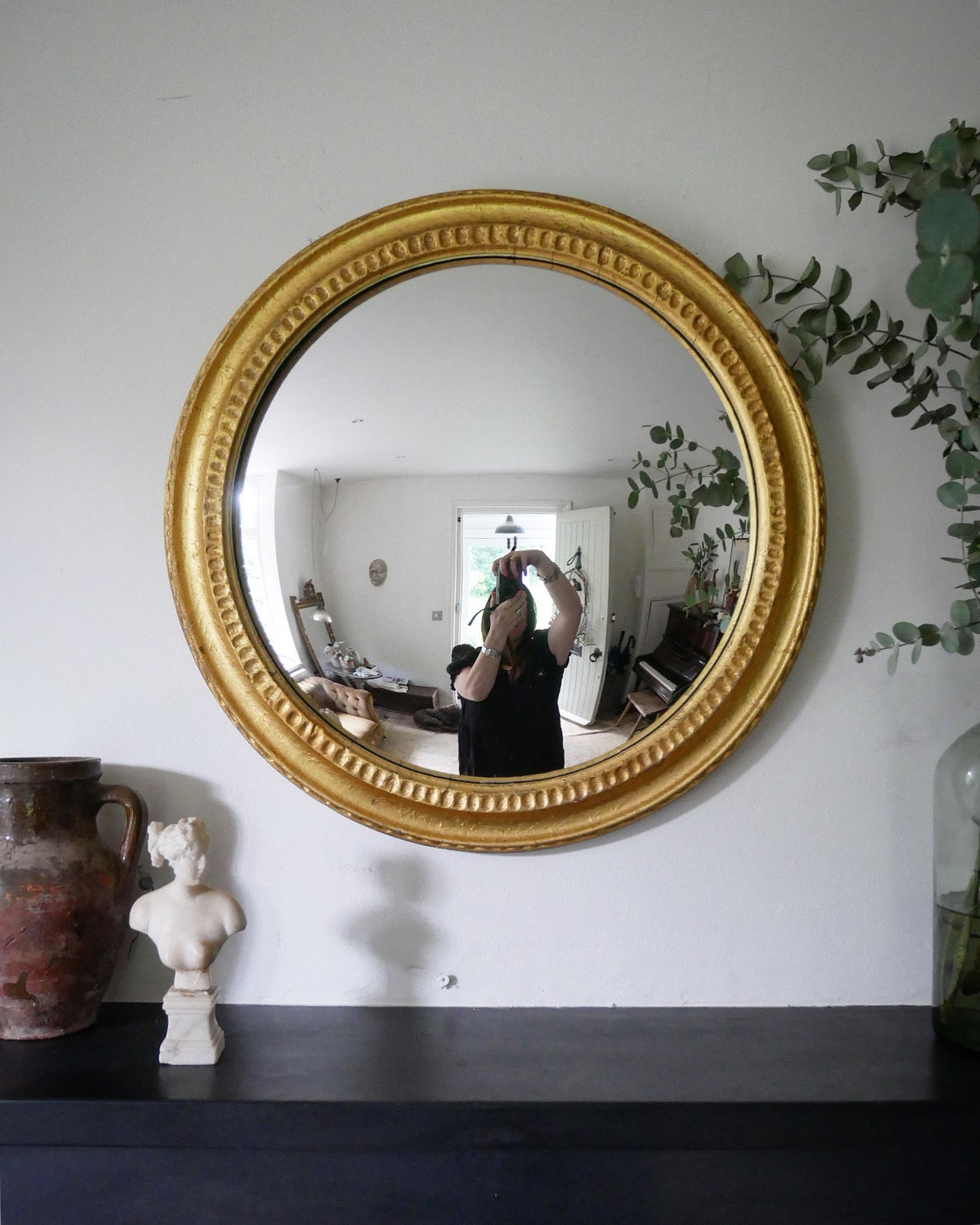 French convex mirror