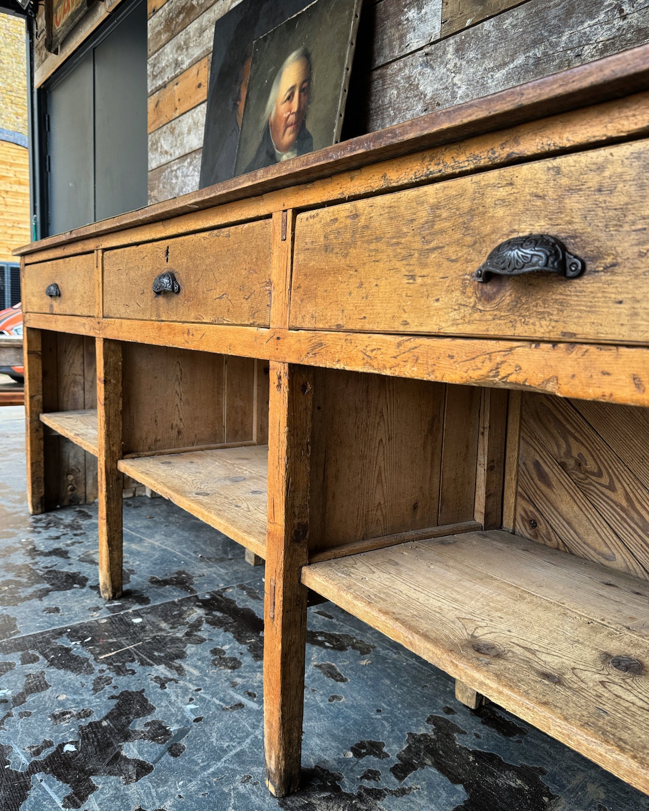 Fabulous old pine counter / kitchen island