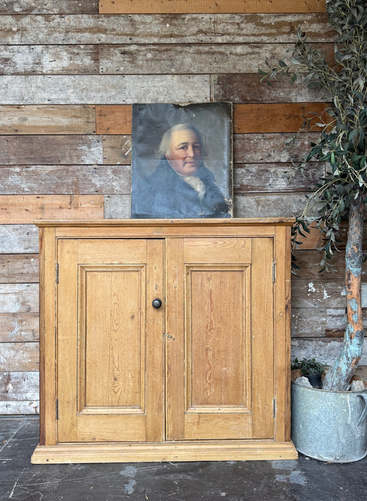 Victorian pine cupboard