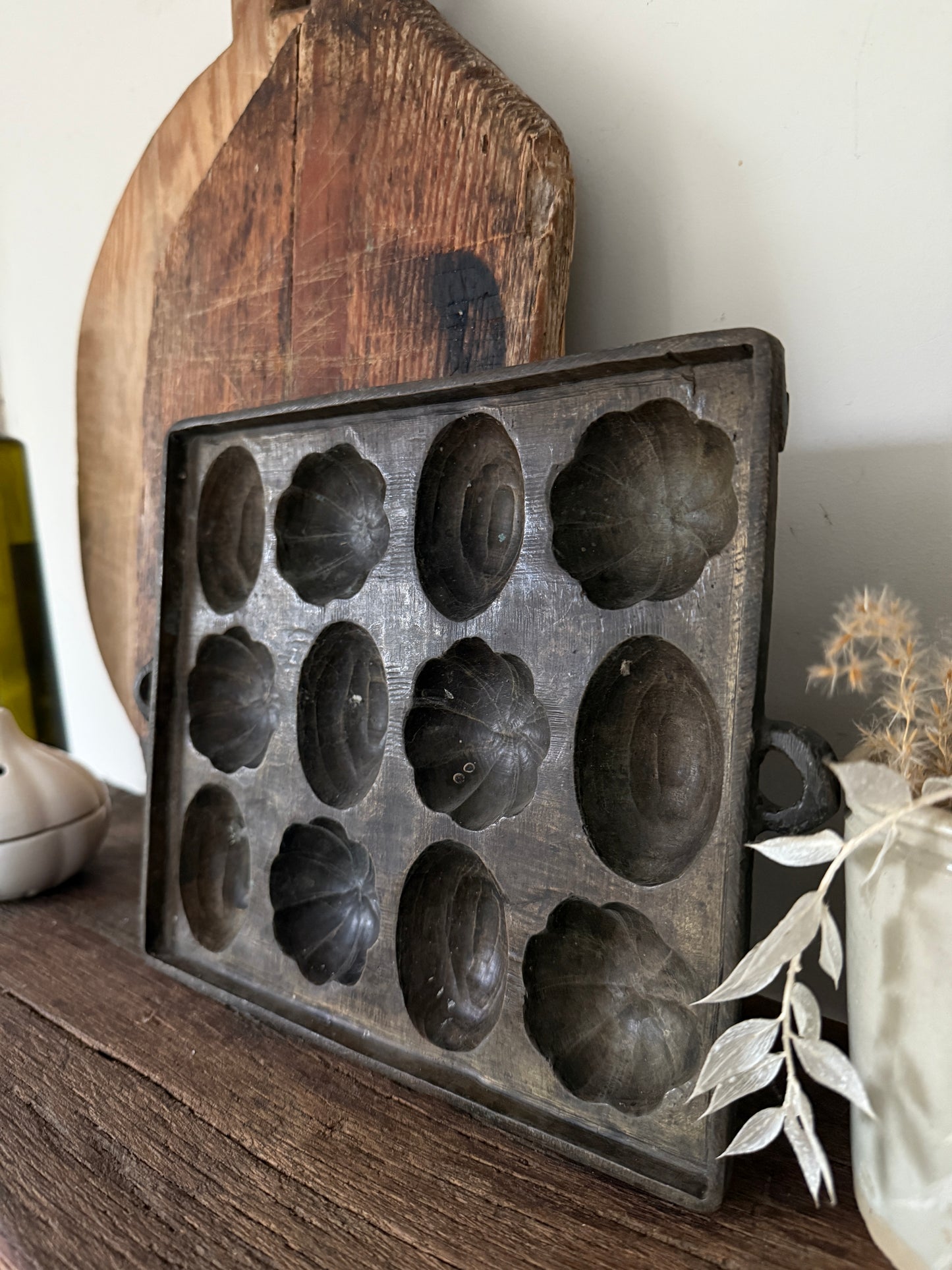 Antique French cast iron cake mould