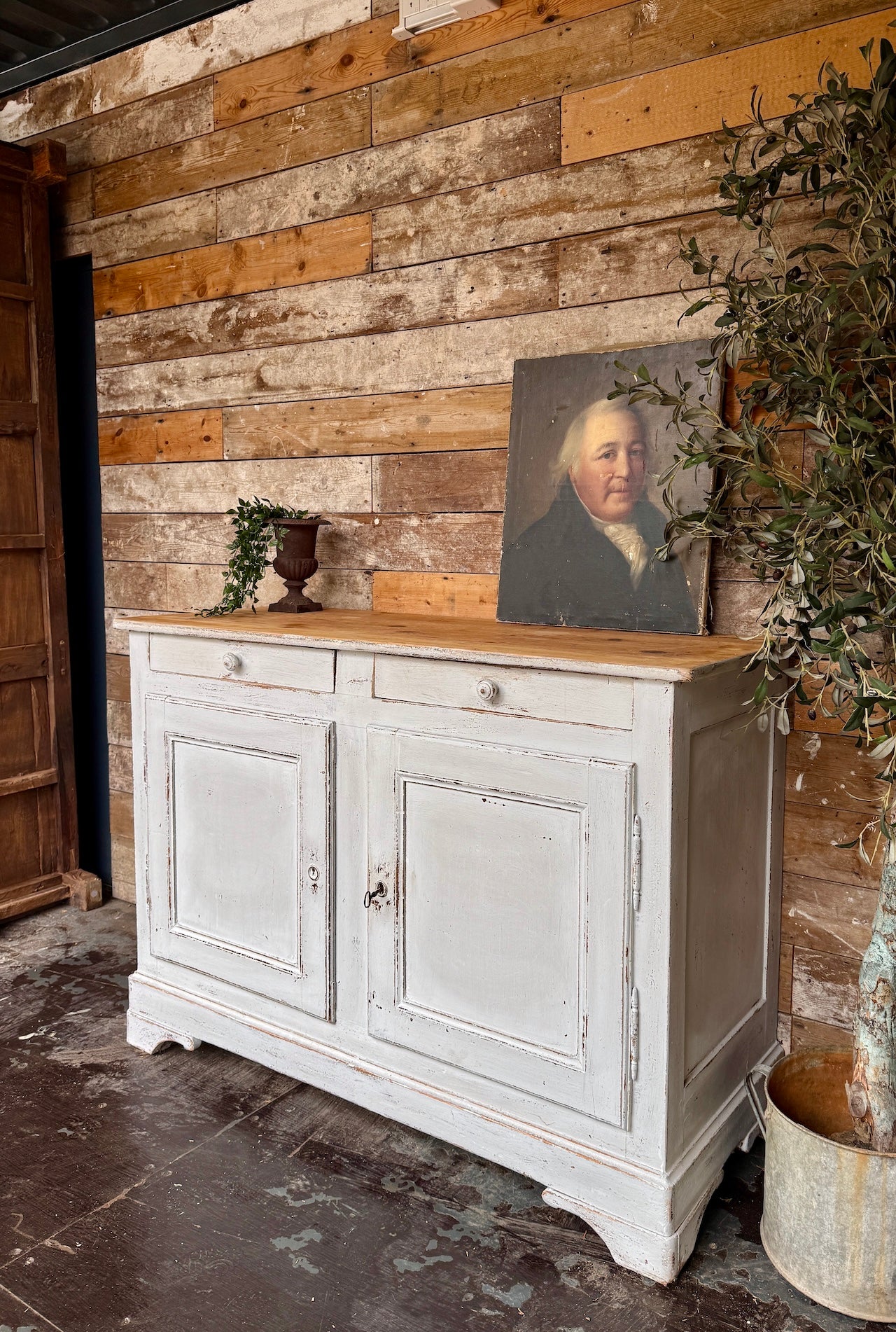 Gorgeous big French sideboard / cupboard
