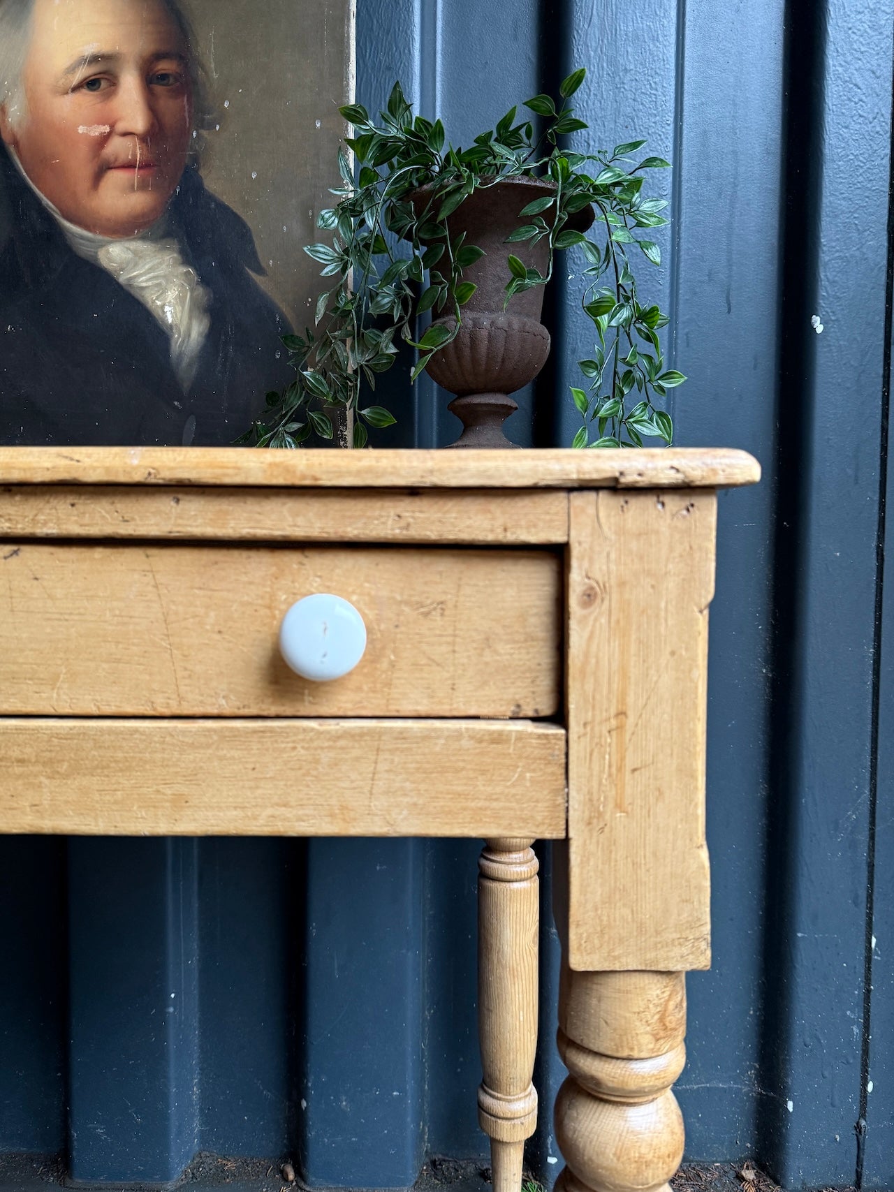 Pretty little Victorian console table / desk