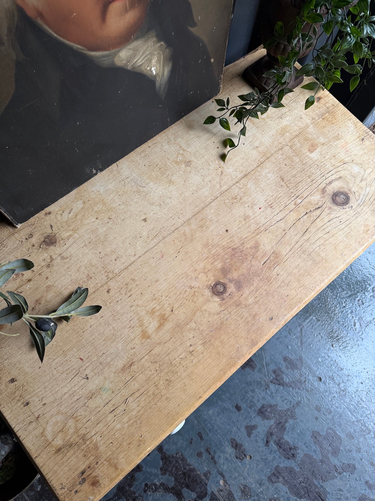 Pretty little Victorian console table / desk