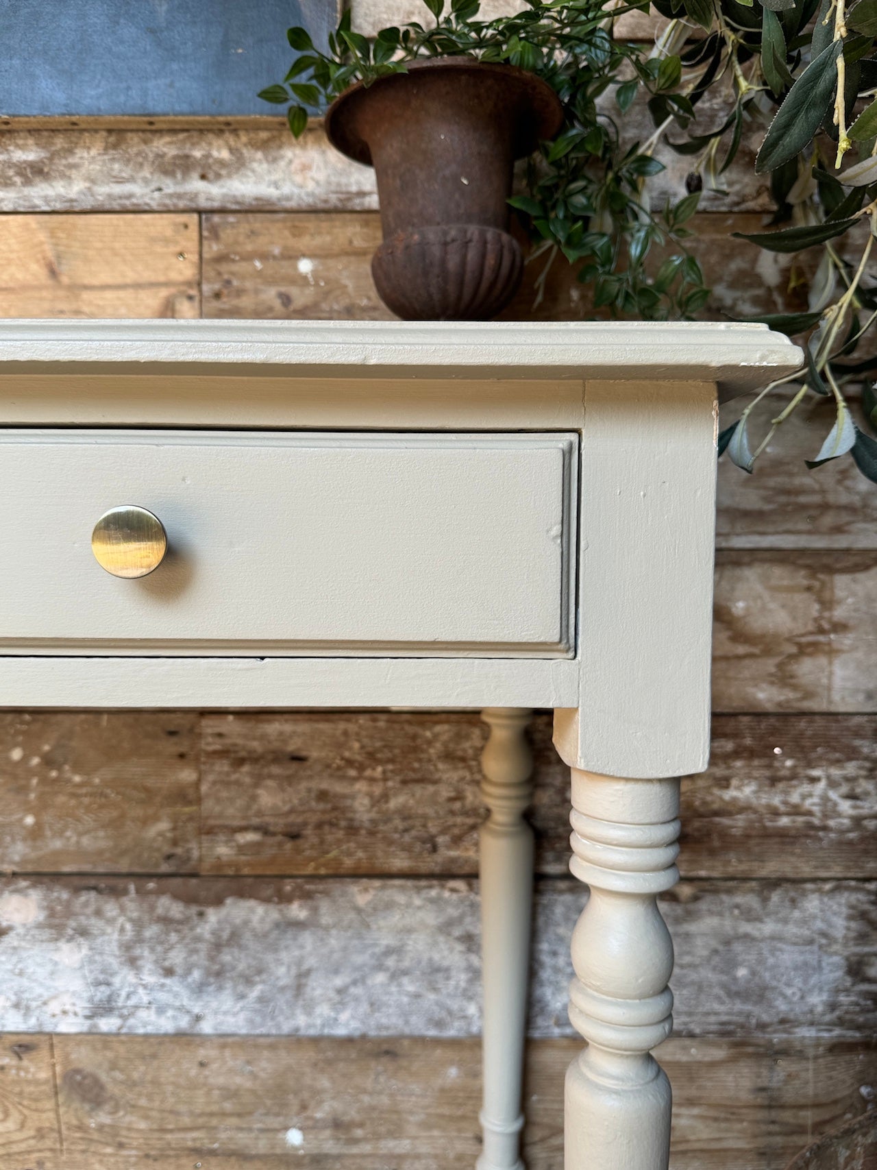 Pretty little Victorian console table / desk