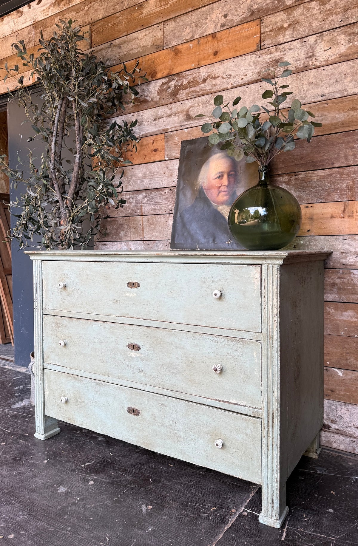 Painted chest of drawers