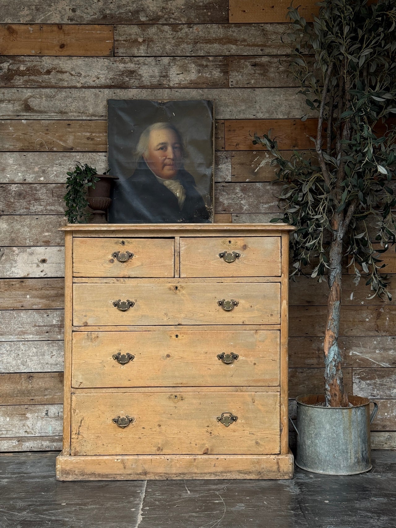 Rustic Edwardian pine chest of drawers
