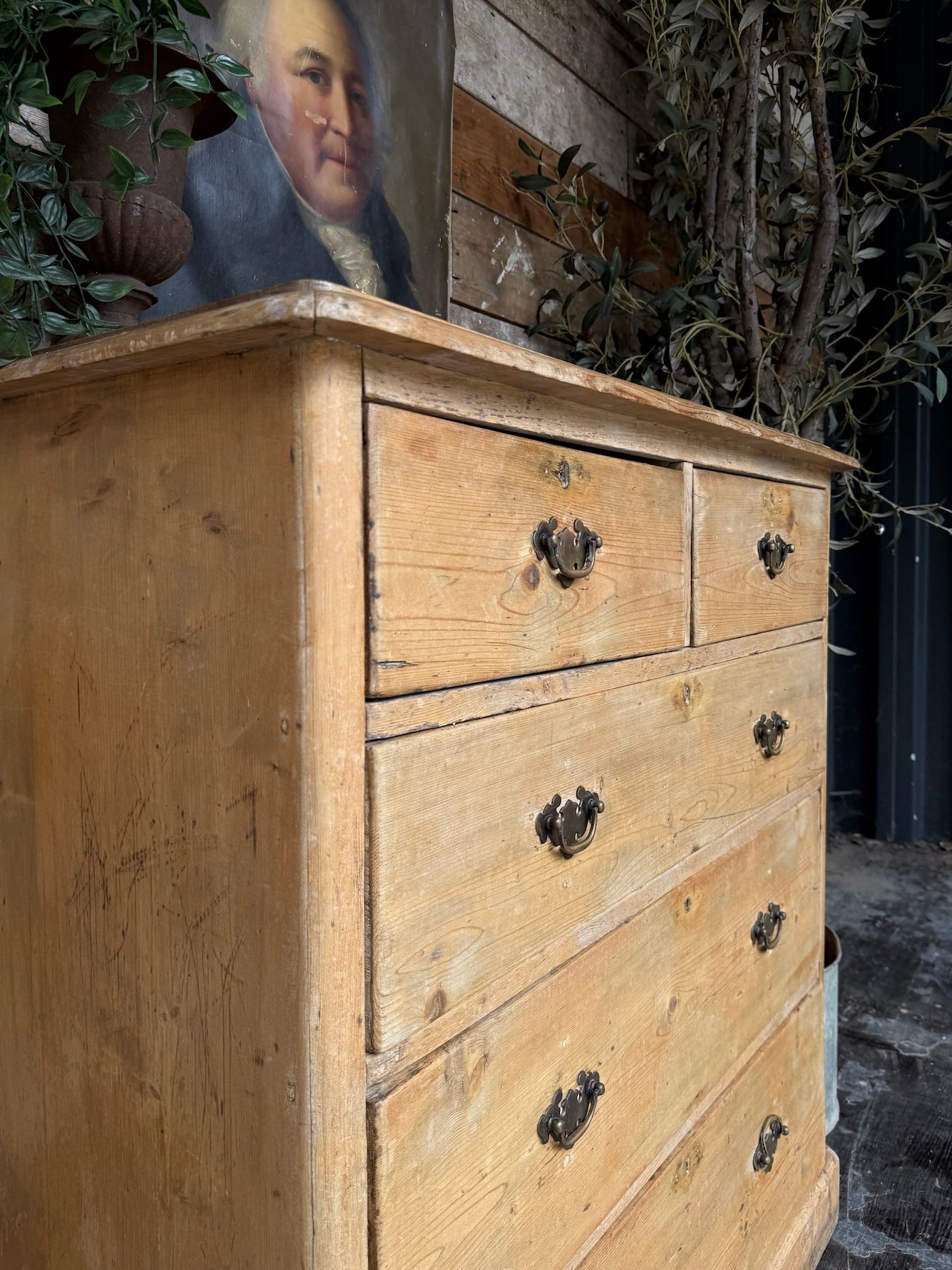 Rustic Edwardian pine chest of drawers