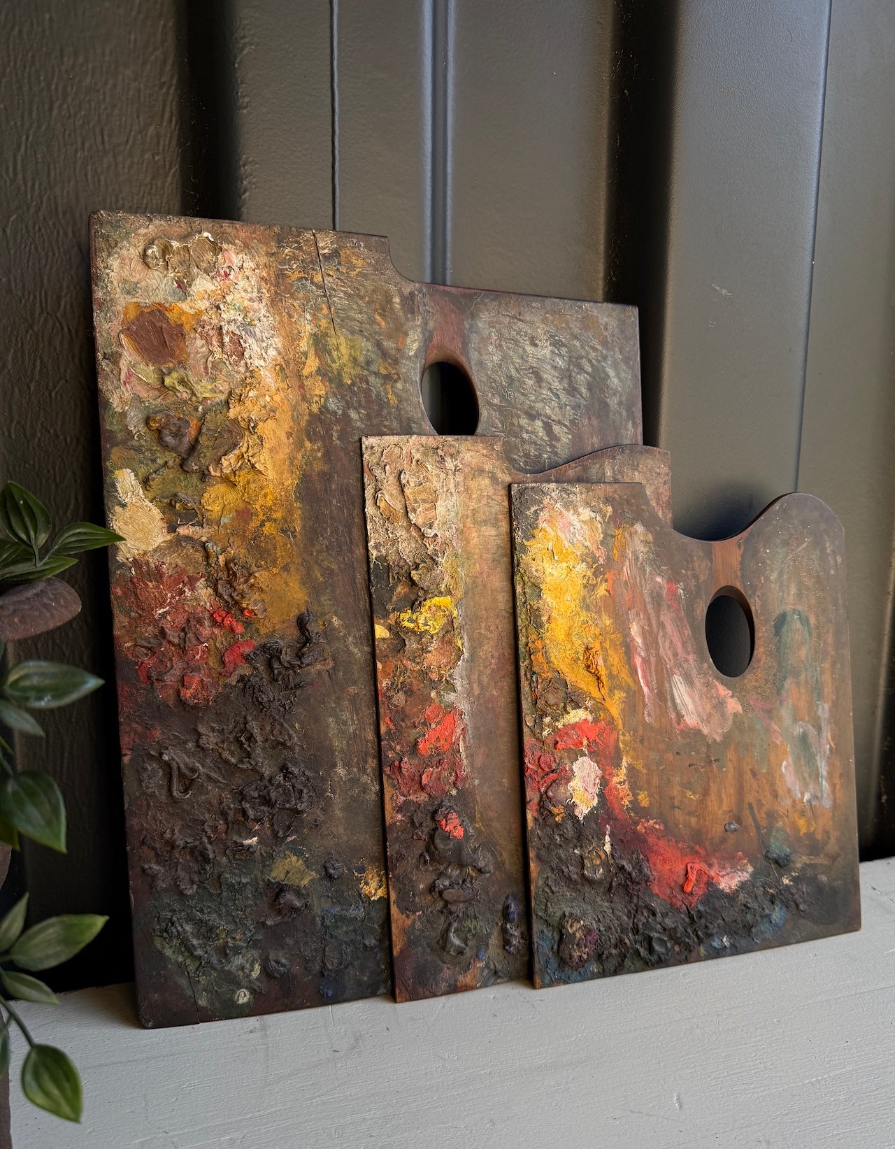 Vintage artists palettes
