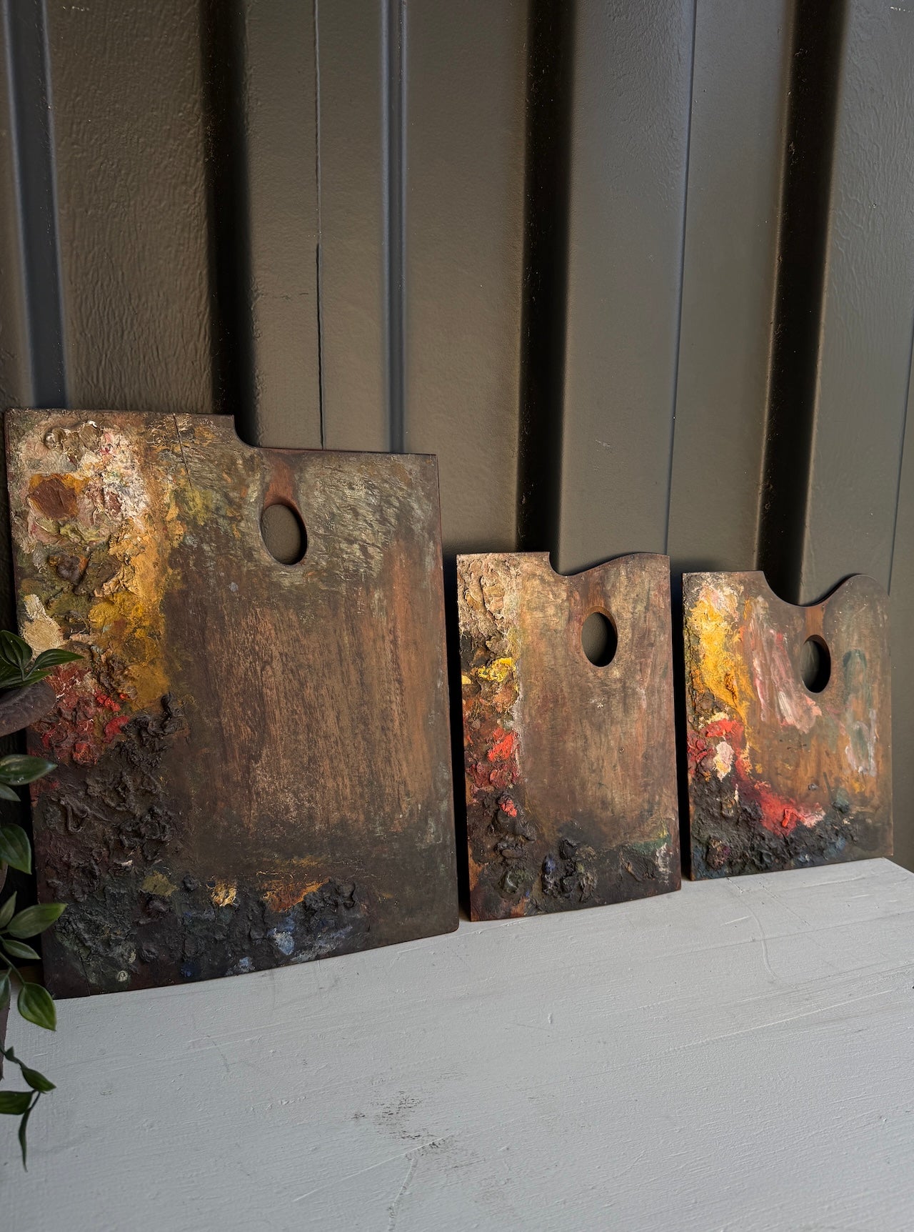 Vintage artists palettes