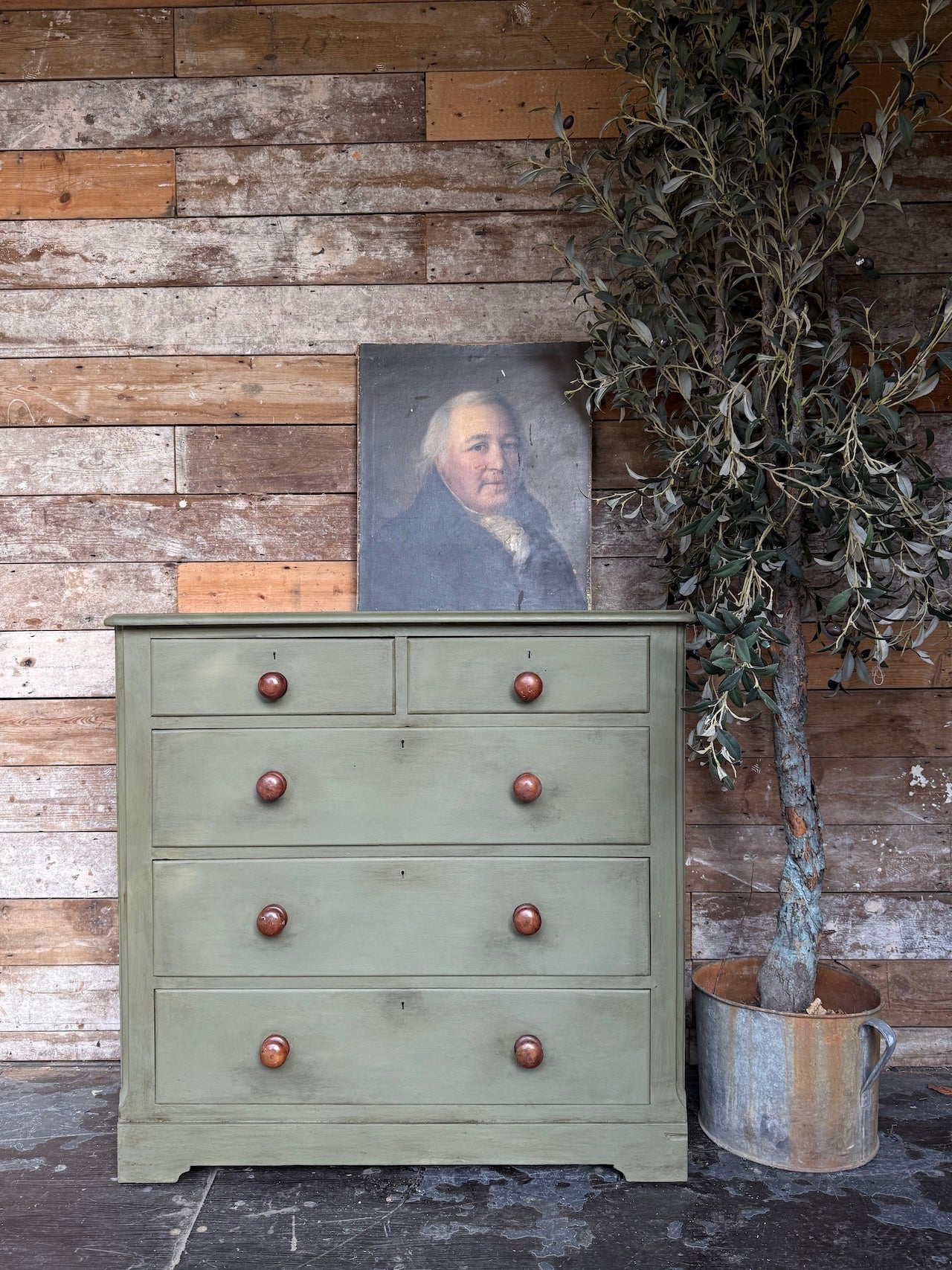 Gorgeous Victorian chest of drawers