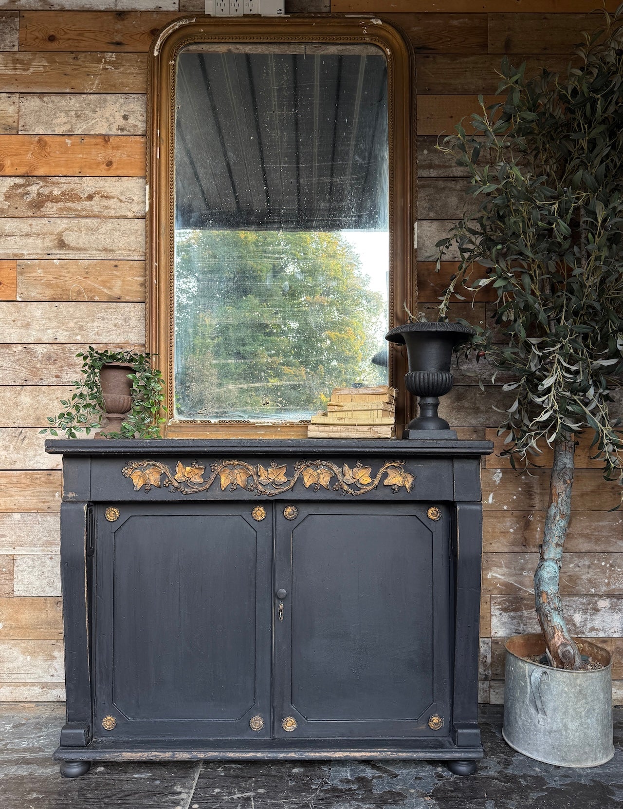 Stunning, rustic Old English sideboard