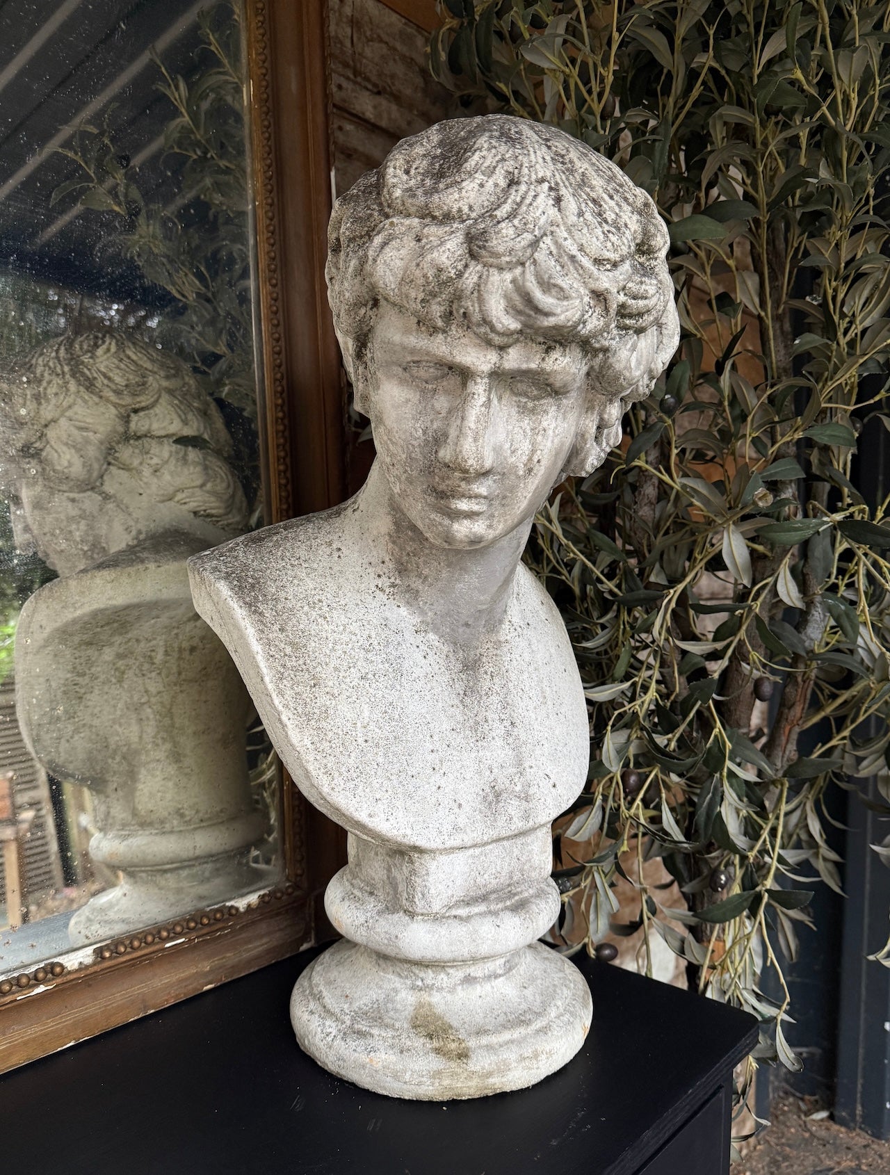 Italian De Latte marble bust