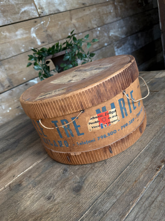 Vintage 'Le Tre Marie' Panettone box