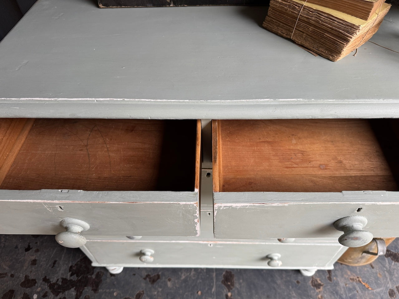 Gorgeous handpainted Victorian chest of drawers