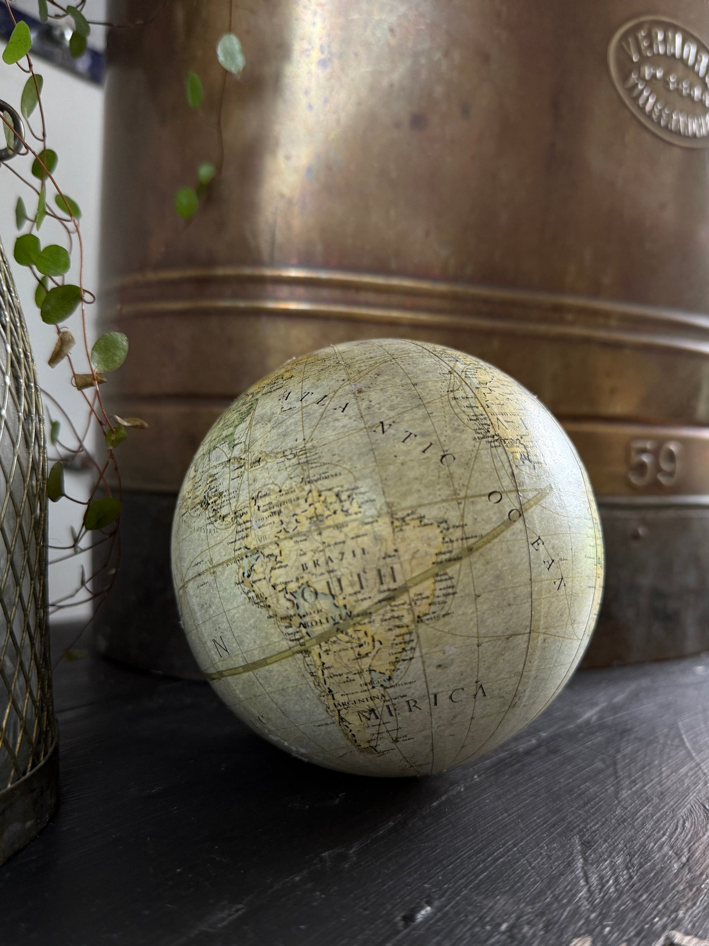 Small globe decoration - blue / yellow