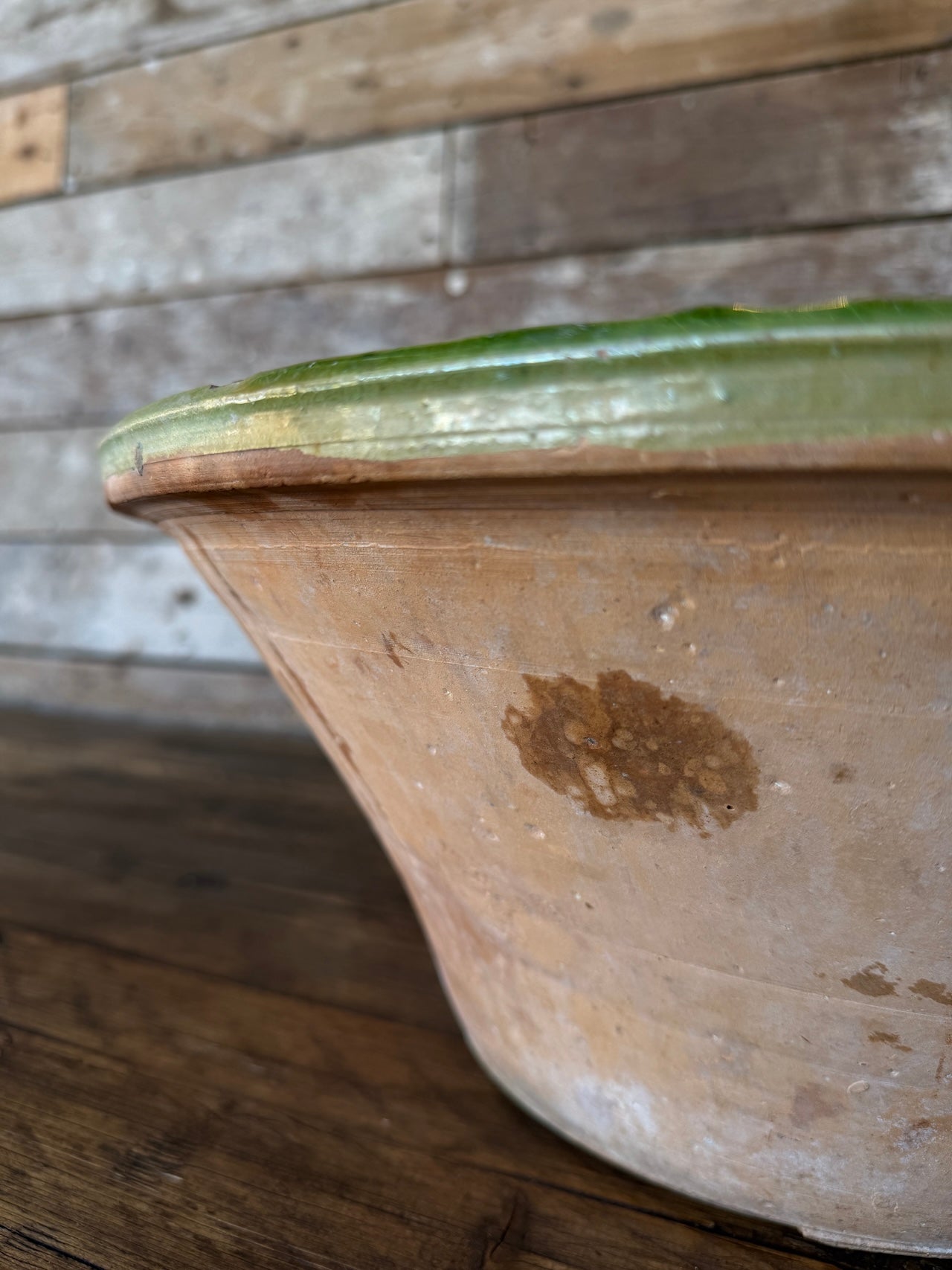 Medium Spanish 1930's Lebrillo bowl