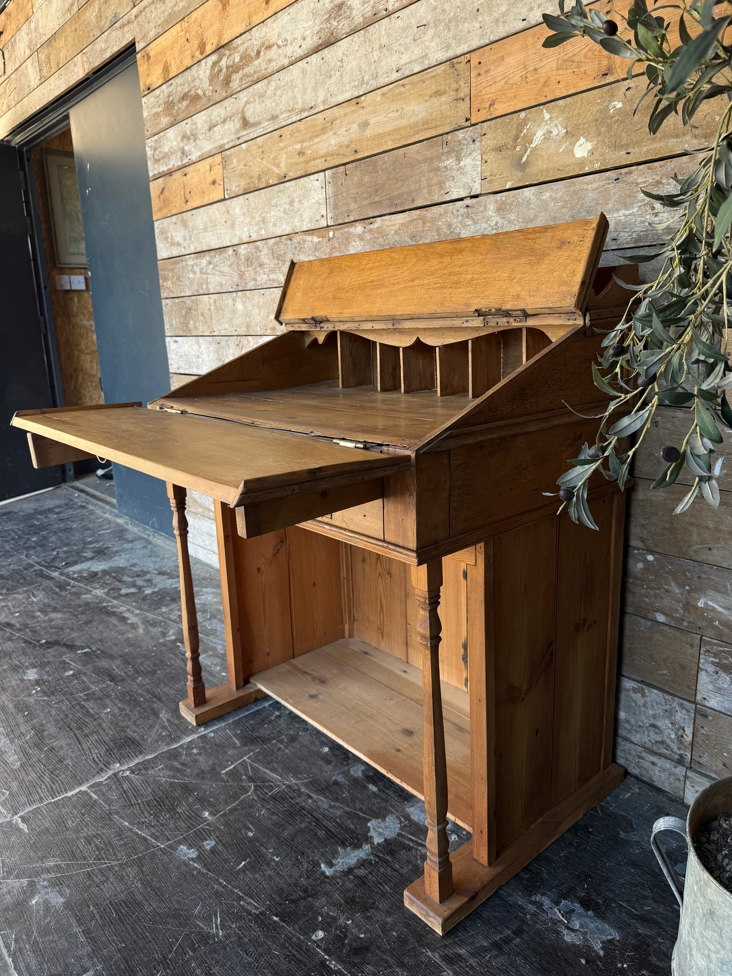 Victorian pine clerk's desk