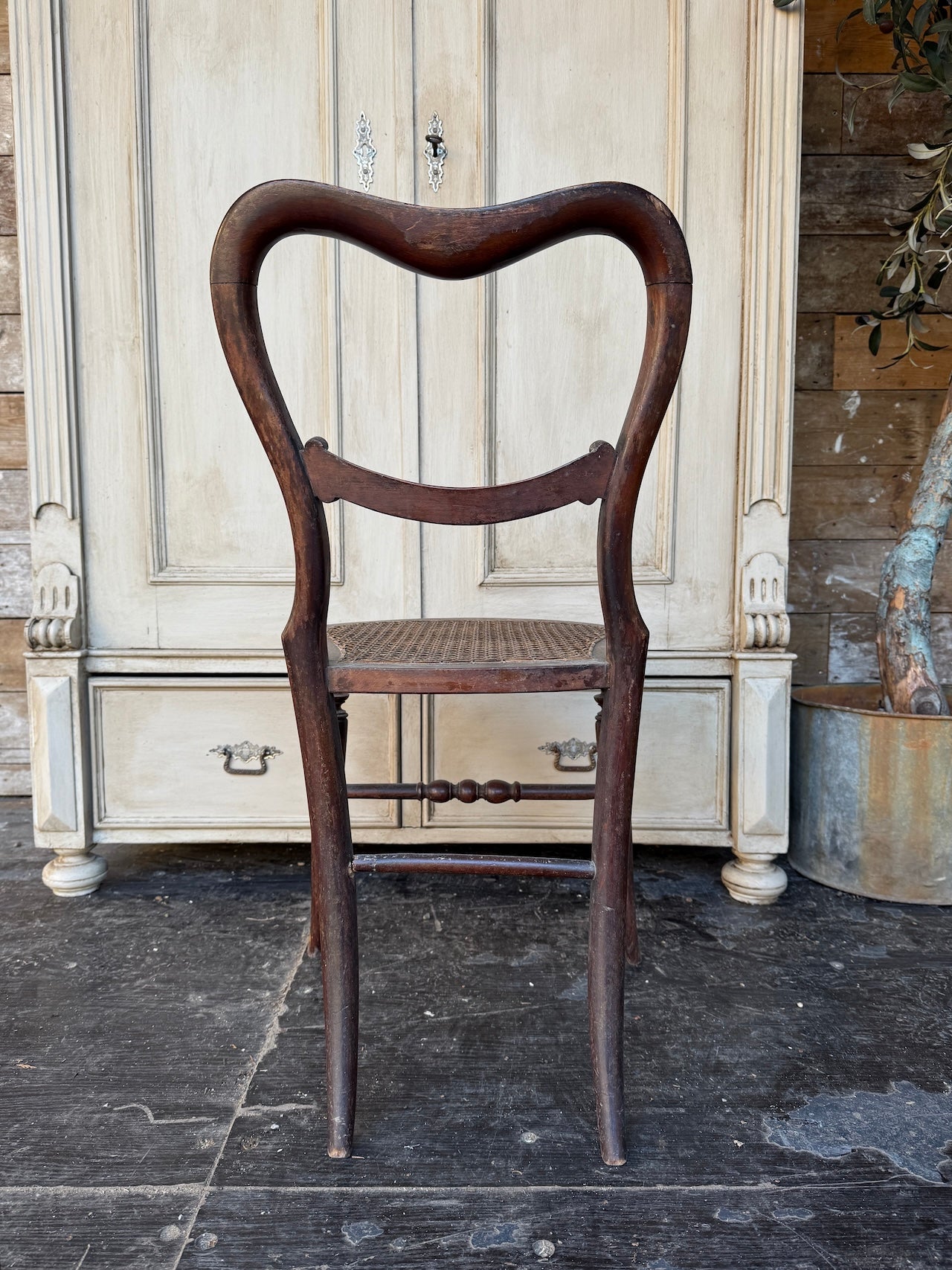 Pretty Victorian balloon back chair