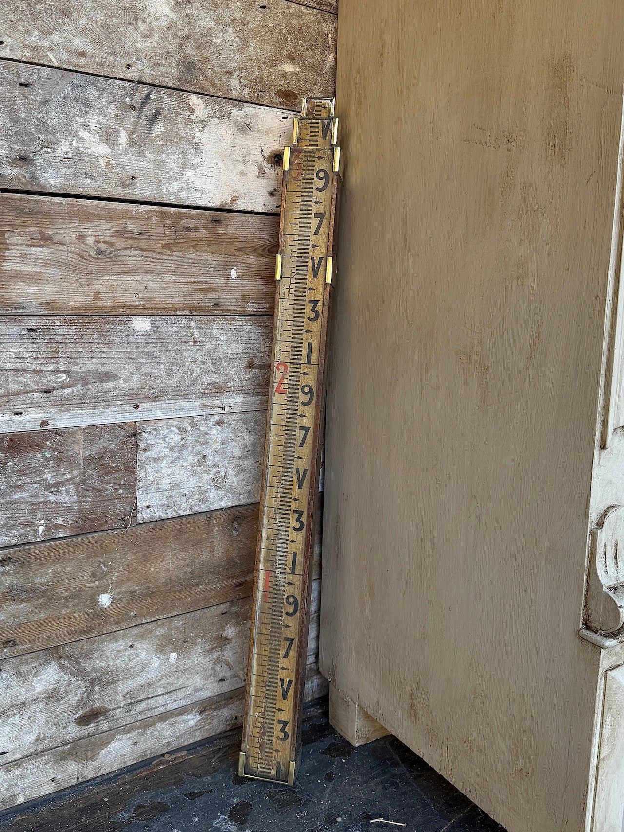 Vintage telescopic surveyors measure