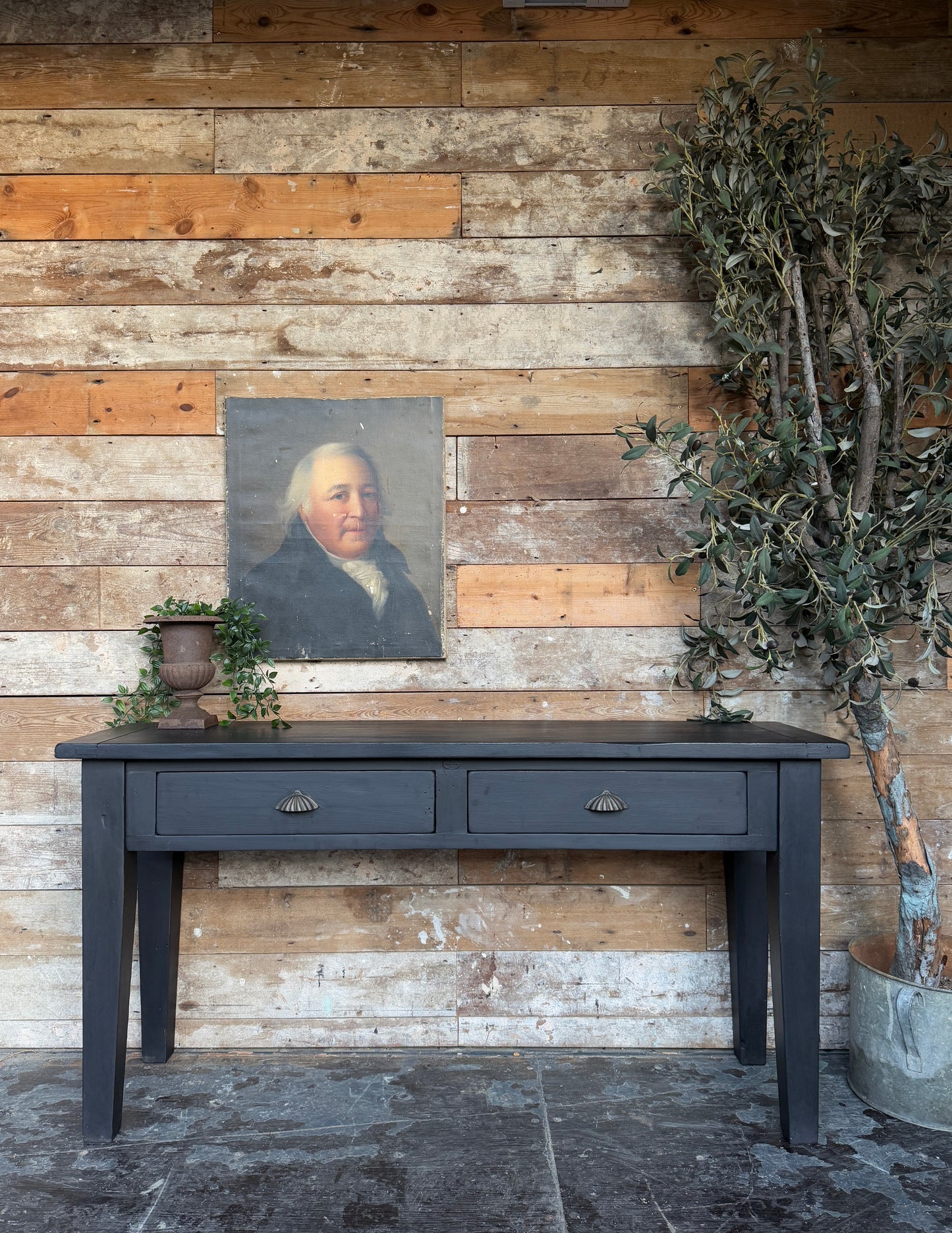 Lovely vintage painted console table