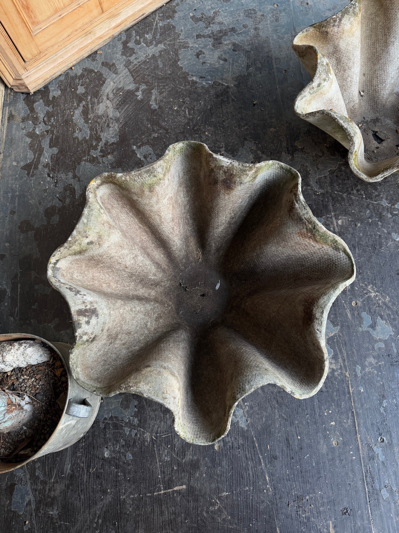 Stunning pair of Willy Guhl Handkerchief Planters