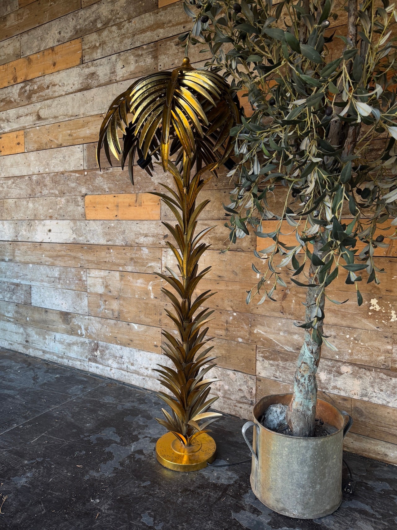 Stunning Hollywood Regency Gilt Palm Tree floor lamp