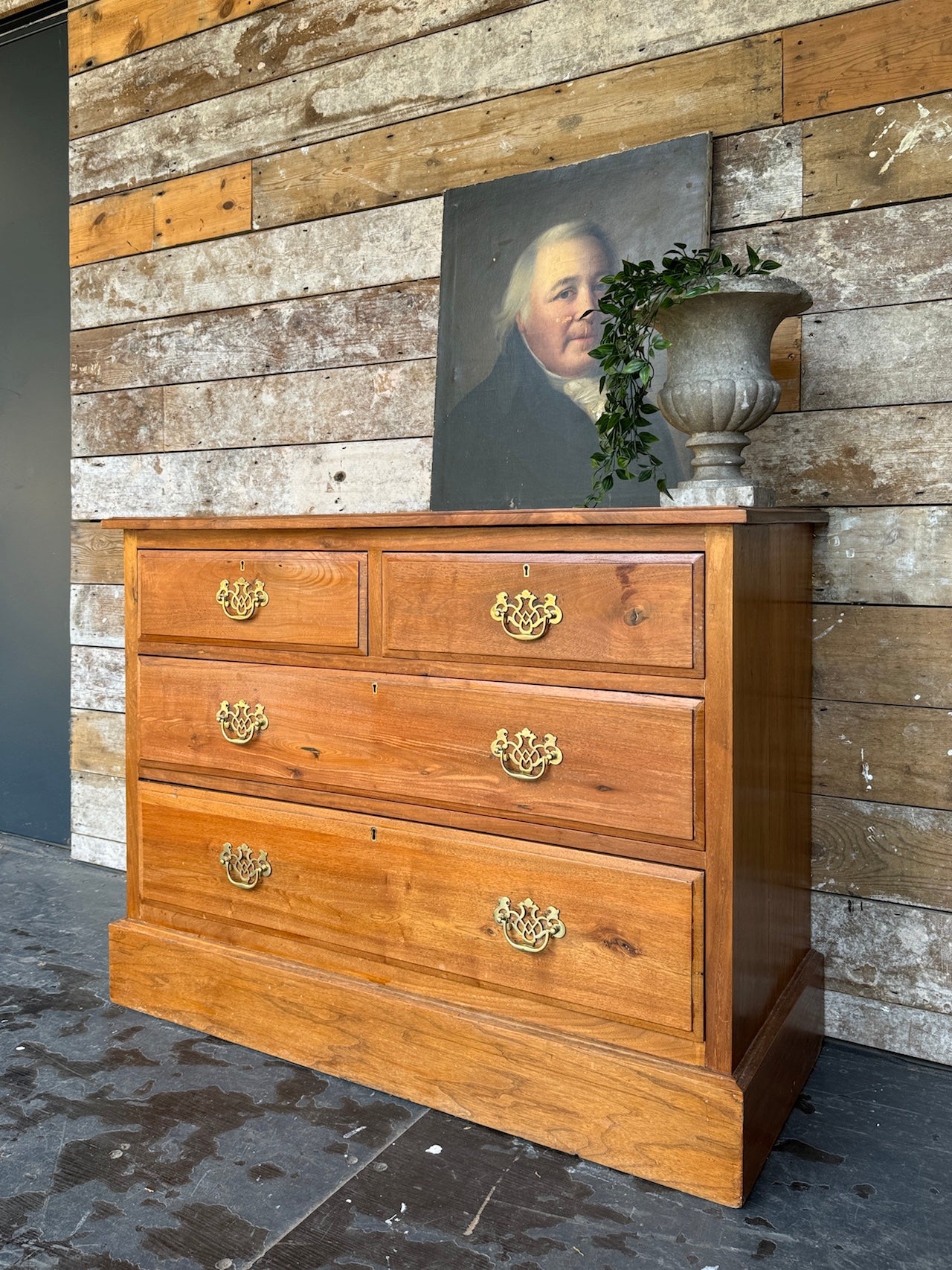 Edwardian walnut chest of drawers