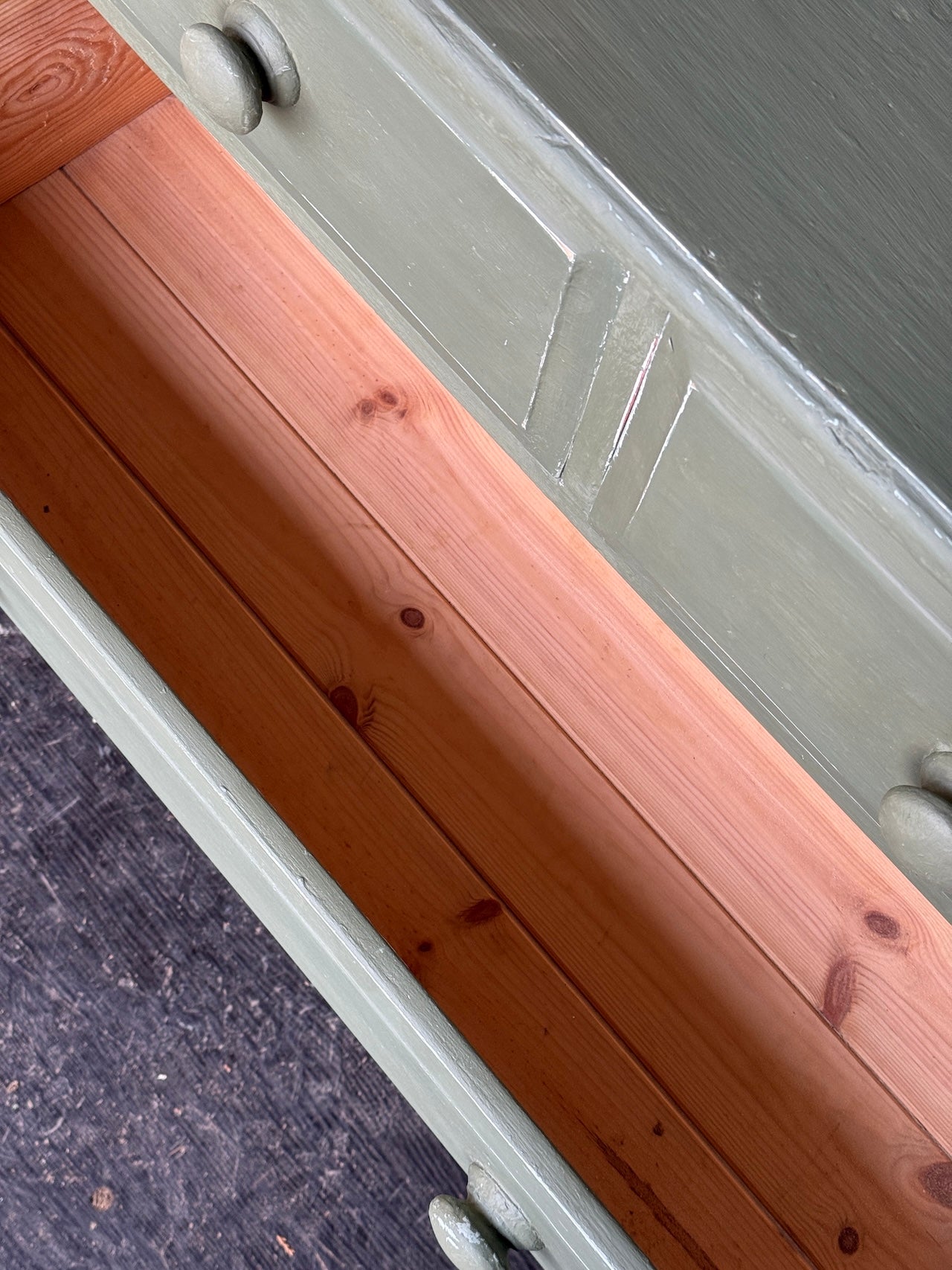 Rustic vintage pine chest of drawers