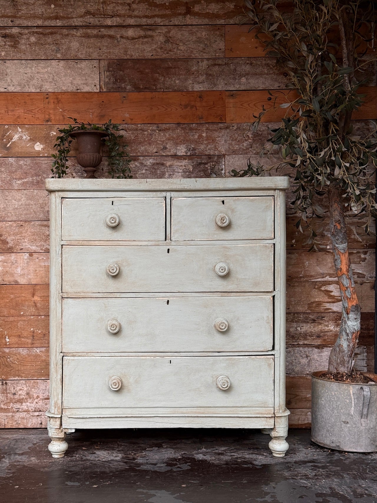 Rustic Victorian chest of drawers