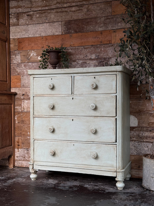 Rustic Victorian chest of drawers