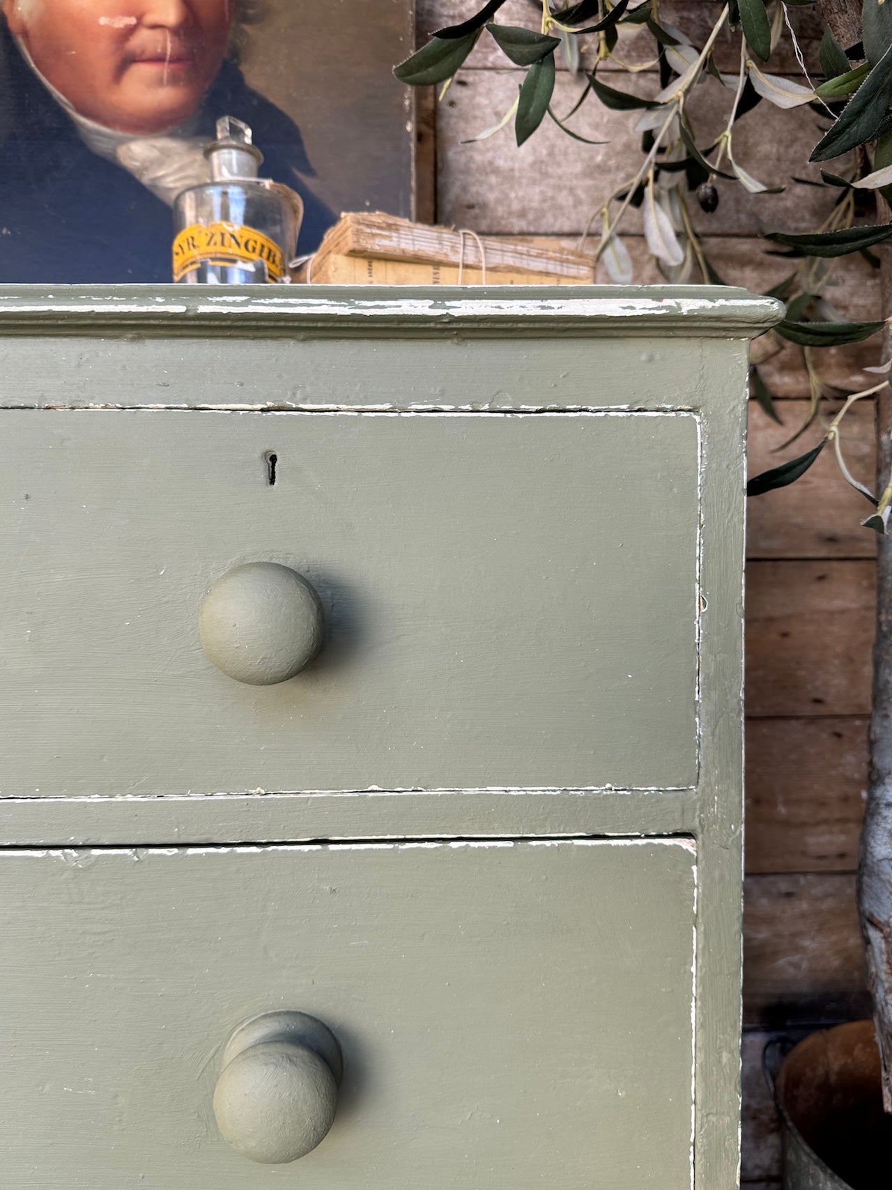 Small handpainted chest of drawers