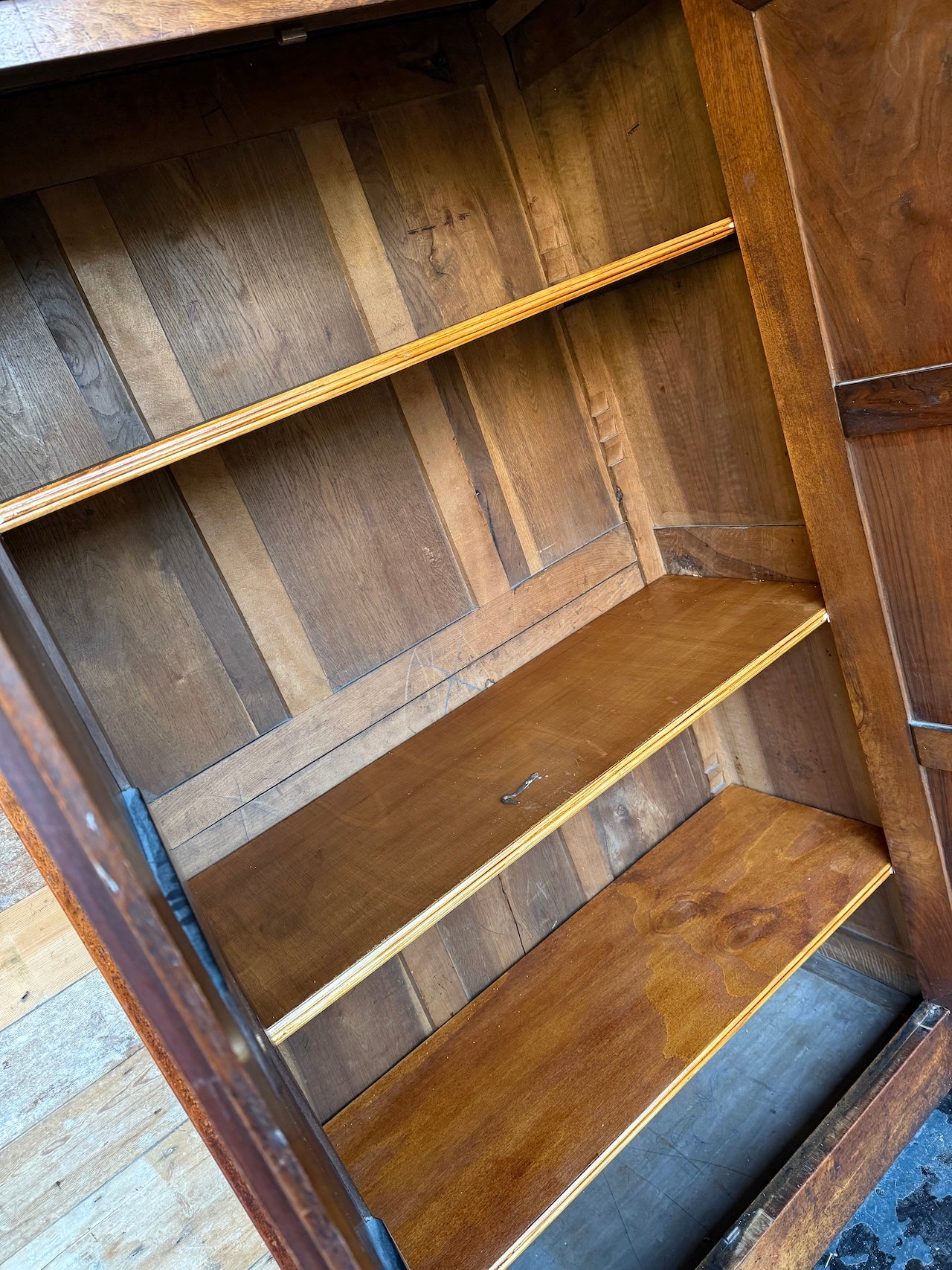 Handsome vintage French linen press